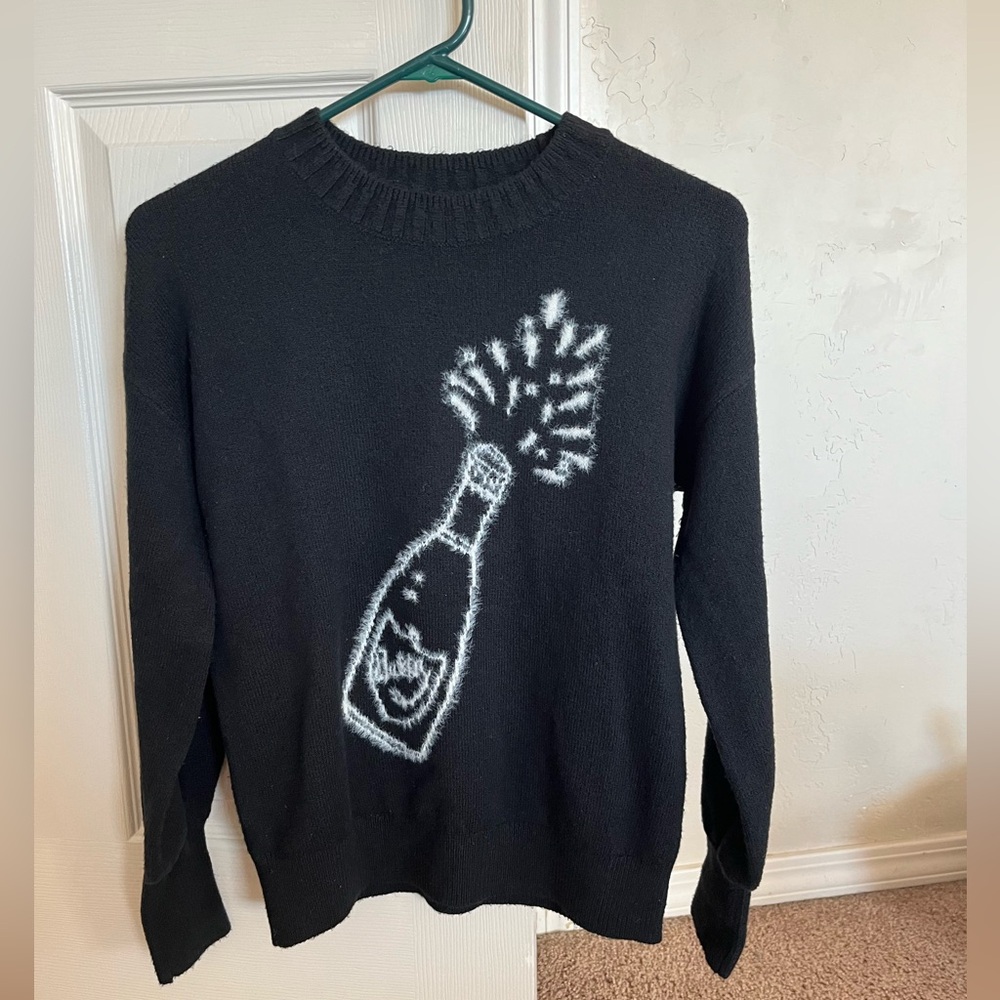 Champagne black sweater